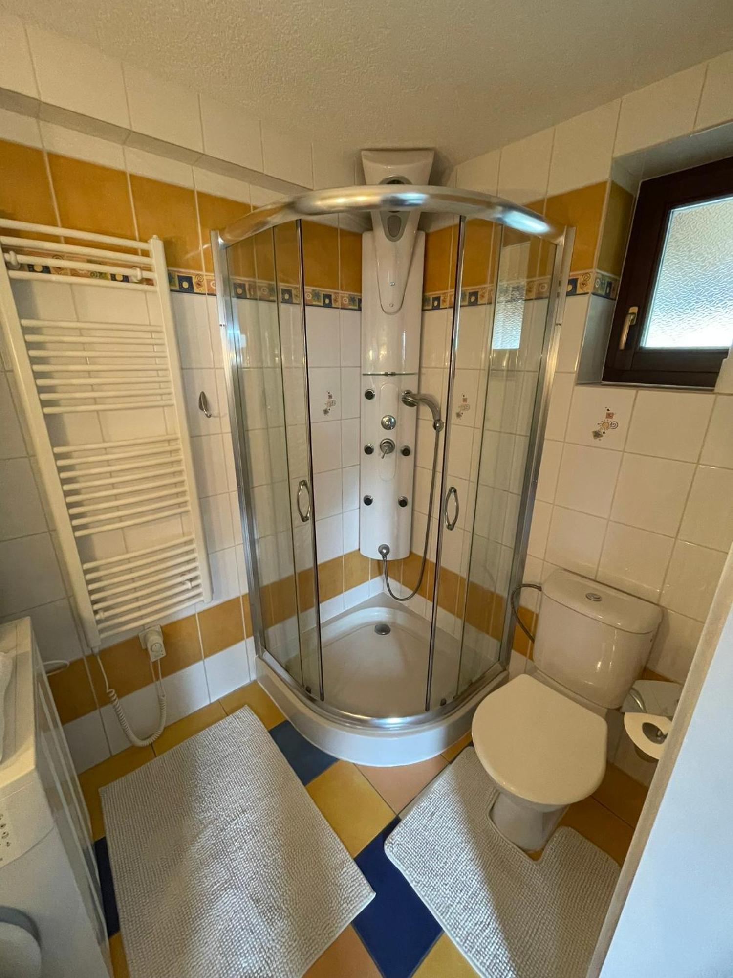 Ubytování Okružní 396 Sezimovo Usti Exterior foto
