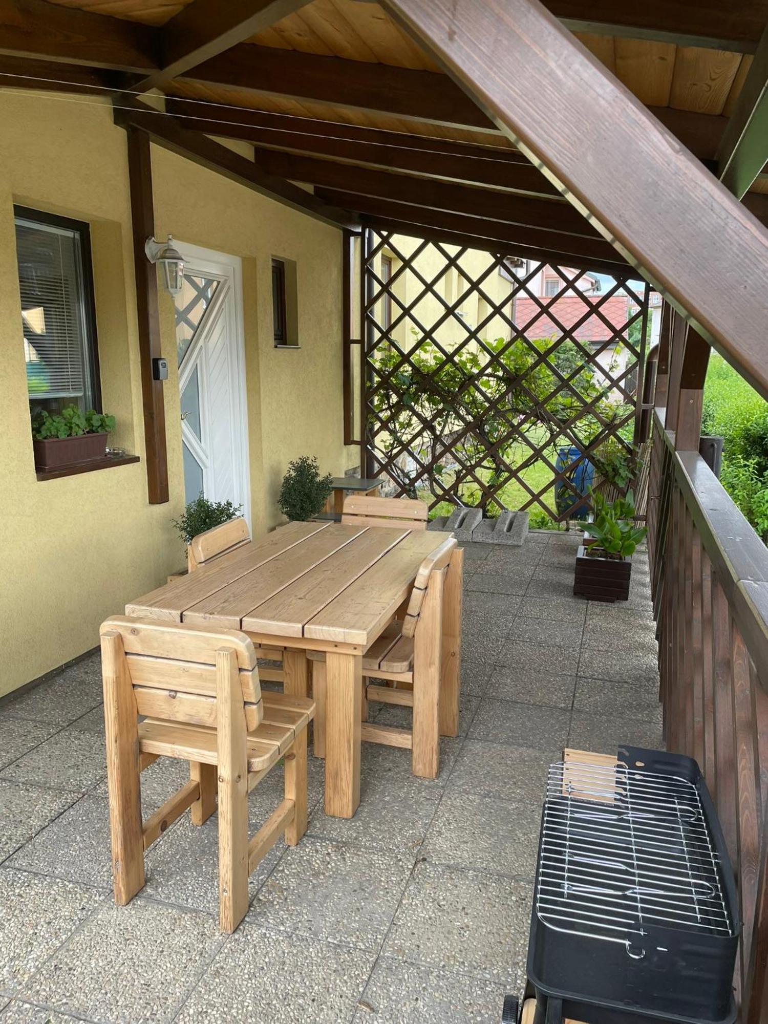 Ubytování Okružní 396 Sezimovo Usti Exterior foto