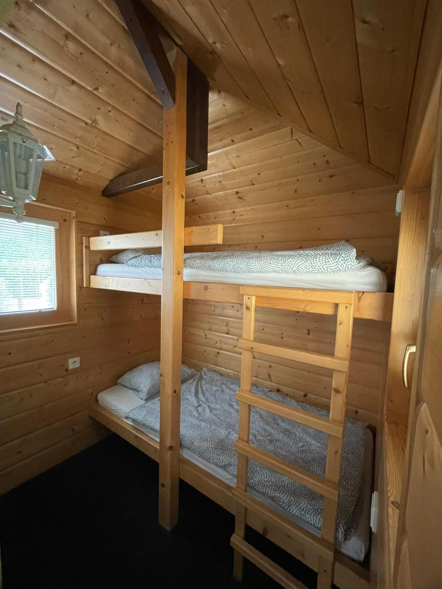 Ubytování Okružní 396 Sezimovo Usti Exterior foto